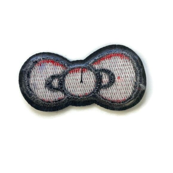 Hello Kitty Red Bow Embroidered Patch - Picture 4 of 4